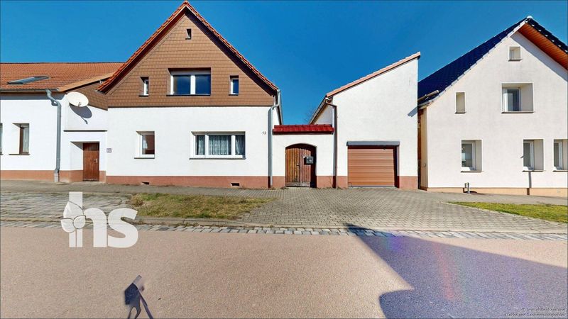 PROVISIONSFREI: Einfamilienhaus in Klostermansfeld mit Garage & Gestaltungspotenzial